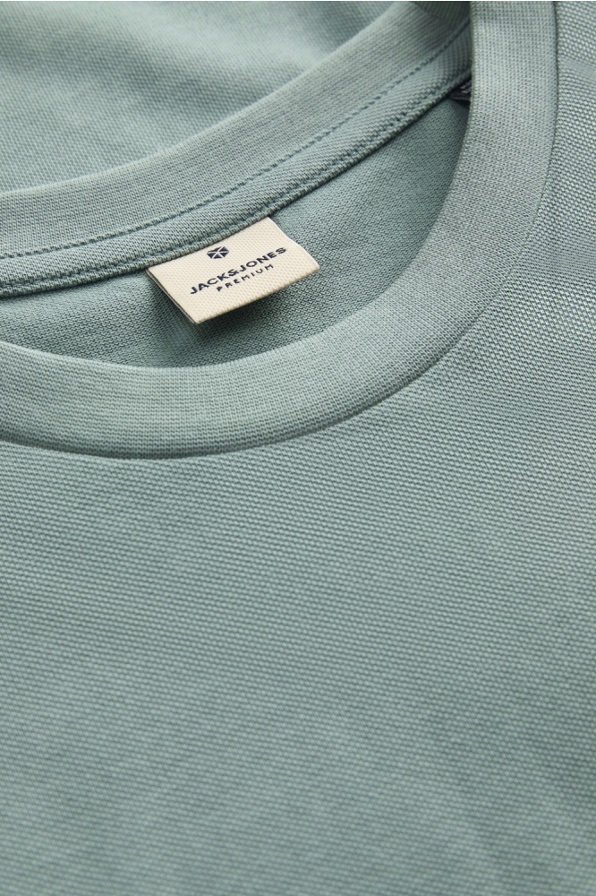 JPRBLUHUG SS TEE 12279210 STORMY SEA